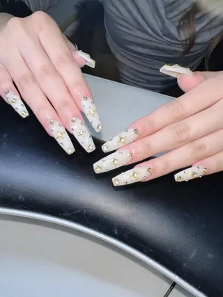 ネイル Lee Nails チップ長さだし専門店のネイルデザイン