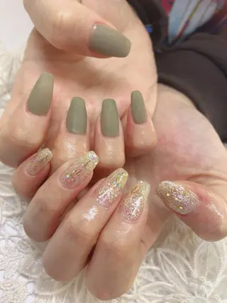 ネイル Flowerネイルサロン所属・. yukiのネイルデザイン