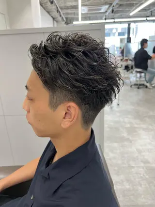 ショート カラー パーマ メンズ kiitos所属・関西センターパート メンズモデル募集のヘアスタイル