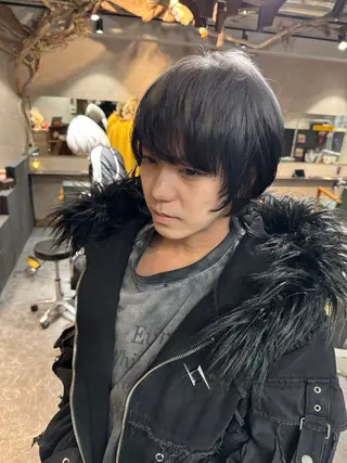 ショート カラー メンズ ravens デザインカラーのヘアスタイル