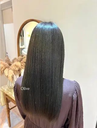 ロング Ruchika .のヘアスタイル