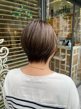 ショート 馬場智哉 白髪ぼかしハイライトのヘアスタイル