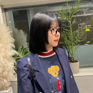 ミディアム カラー yui/ layer cutのヘアスタイル