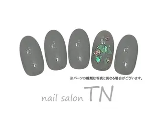 ネイル 中島 実穂のネイルデザイン