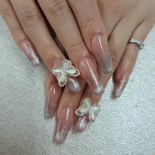 ネイル 河野ちえ (雑誌掲載サロン)のネイルデザイン