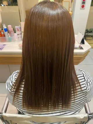 セミロング 岡本 梨沙のヘアスタイル