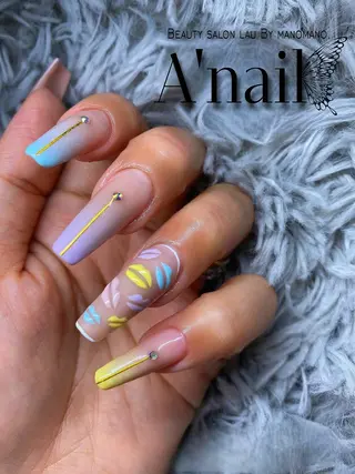 ネイル ﾗｳﾊﾞｲﾏﾉﾏﾉ✧ ARISSA🦋💜のネイルデザイン