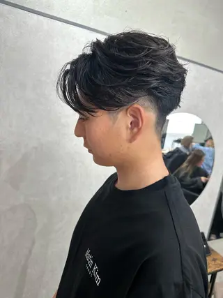 パーマ メンズ AiM エイム　韓国レイヤーのヘアスタイル