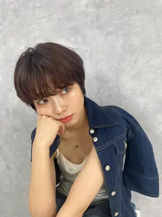 ショート 🍑暖色／レイヤー／ 真希🎀のヘアスタイル