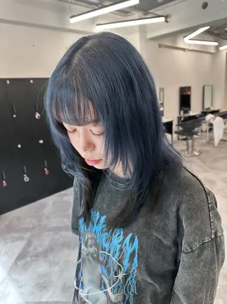 セミロング カラー EARTH AOBADAIのヘアスタイル