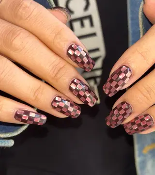 ネイル 🪐富島彩夏 /海外nail🪐のネイルデザイン