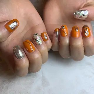 ネイル repos~ルポ~所属・里見 麗のネイルデザイン