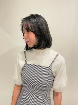 ミディアム カラー 渋谷 留菜のヘアスタイル