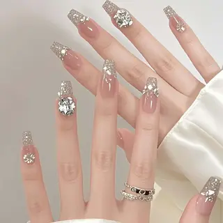 ネイル 小島 阿佑美のネイルデザイン