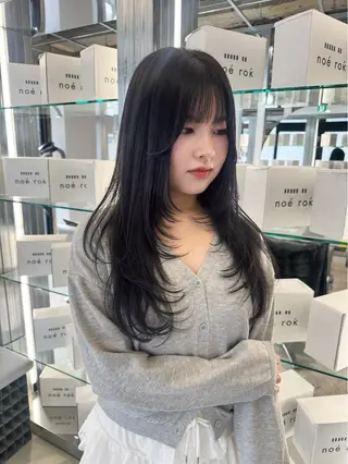 ロング カラー 髙木 由支奈のヘアスタイル