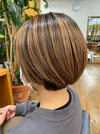 ショート 四日 英吏子のマツエク・マツパデザイン