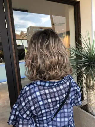 ミディアム waku 豊橋藤沢店所属・waku 豊橋藤沢店のヘアスタイル