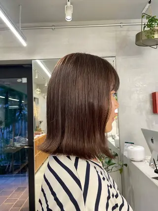 ミディアム 鶴井 美空のヘアスタイル