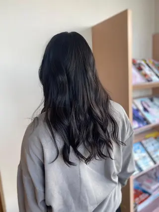 ロング 井内 亮次のヘアスタイル