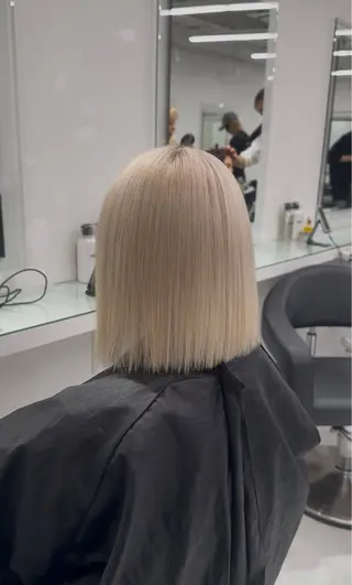 ロング カラー ヘアアレンジ 透け上品ハイトーン 職人ゆうと🤍のヘアスタイル