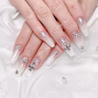 ネイル Kurieitibu 🍬Byu~tīのネイルデザイン