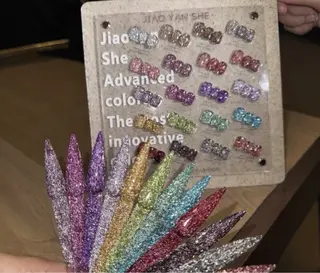 ネイル Fairyフェアリーネイルサロン所属・Nail Hibi サロンのネイルデザイン