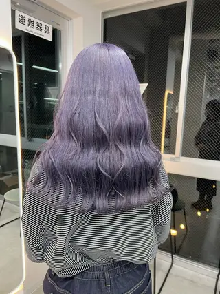 カラー maya レイヤーカットのヘアスタイル