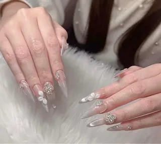 ネイル Lee Nailsのネイルデザイン