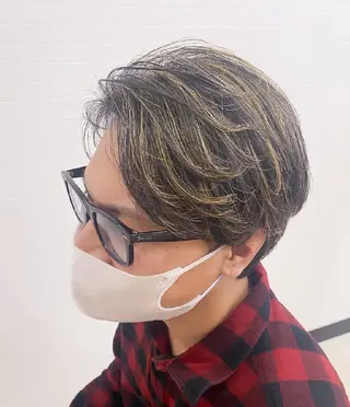 カラー メンズ 相馬 亜美のヘアスタイル