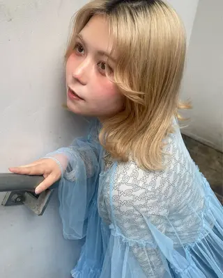 ミディアム カラー ベージュ/透明感/ 桃子🎀のヘアスタイル