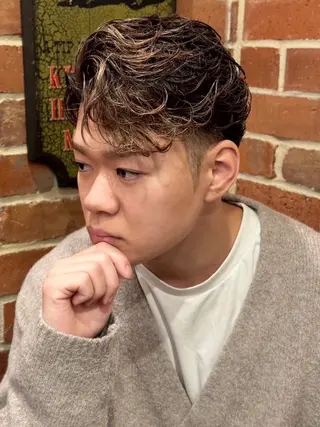 ショート パーマ メンズ 浅見 天翔のヘアスタイル