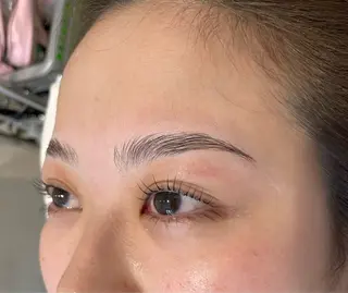 マツエク・マツパ Dealo京橋店所属・シノ🌿 / Dealo京橋店のマツエク・マツパデザイン