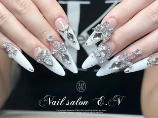 ネイル E.N🦋 長さ出し/持ち込みのネイルデザイン