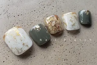 ミディアム Nail branchのネイルデザイン