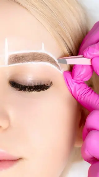 アイブロウ LULA池袋店 HAYASAKAのエステ・リラクイメージ