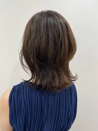 ミディアム akane .のヘアスタイル