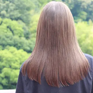 セミロング カラー Viage （ビアージュ）のヘアスタイル