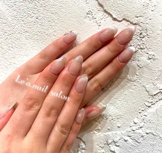ネイル Lea.nail salon所属・大波 万桜のネイルデザイン