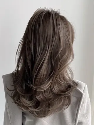 ロング 盛れる顔まわり🎀 縮毛矯正💐羽村勇樹のヘアスタイル