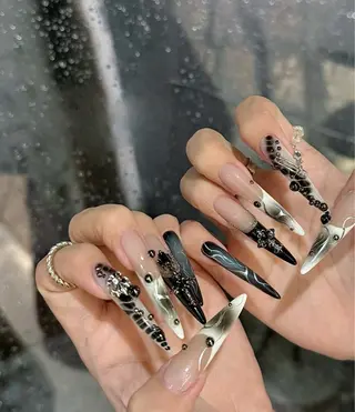 ネイル アールビーネイル所属・mase Megumiのネイルデザイン