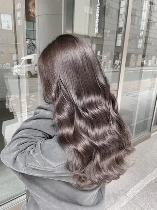 セミロング カラー 美髪美容師 くぼた店長🫧のヘアスタイル