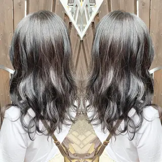 セミロング H所属・H (エイチ) 烏丸御池店のヘアスタイル