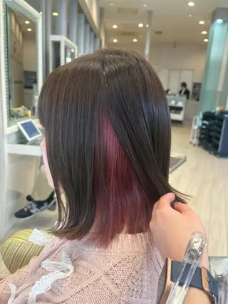 ショート カラー 永倉 はるかのヘアスタイル