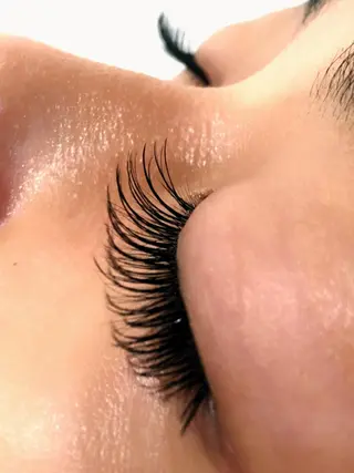 マツエク・マツパ RAVILISS 【ラヴィリス】のマツエク・マツパデザイン