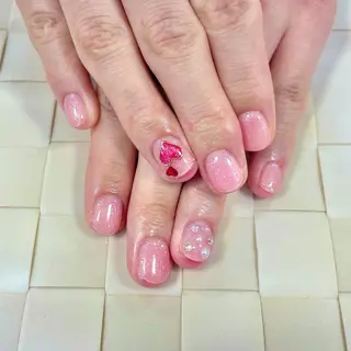 ネイル e+LUCIA NAIL関内店所属・花岡 佑紀のネイルデザイン