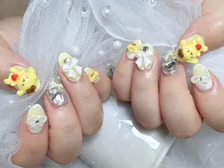 ミディアム ビューティーフル Aのネイルデザイン