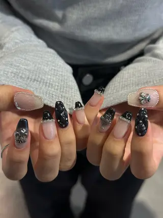 ネイル 🎀韓国レイヤー特化 🎀ベージュ/ミクのヘアスタイル