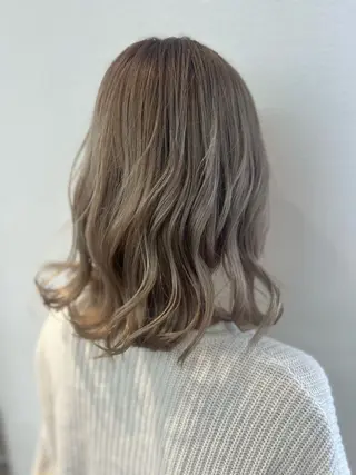 ミディアム Life make sibllesのヘアスタイル