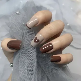 ネイル EMI ANA.CHUOのネイルデザイン