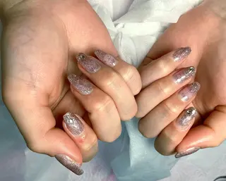 ネイル pink ladyサロン所属・べ にのネイルデザイン